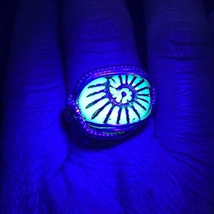 Handmade Uranium czech glass wire wrapped ring💚